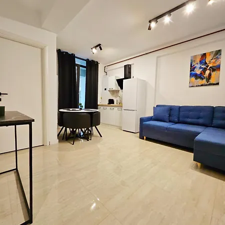 Den2 By Van Apartment Navodari